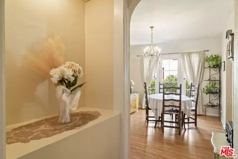 Entry Way - 1216 Ethel St, Glendale, CA 91207 photo 1 of 2