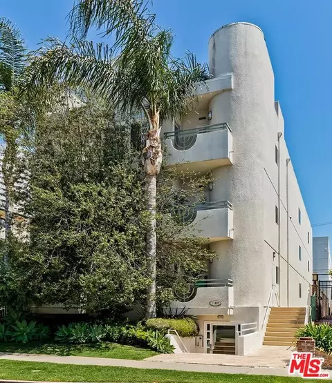 11822 Goshen Ave #102, Los Angeles, CA 90049