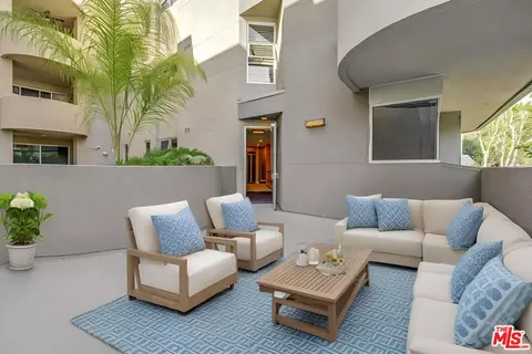 1521 Greenfield Ave #106, Los Angeles, CA 90025