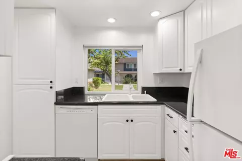 4369 Larwin Ave, Cypress, CA 90630 photo 9