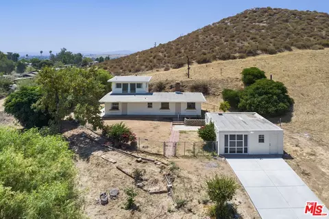 9434 54th St, Jurupa Valley, CA 92509