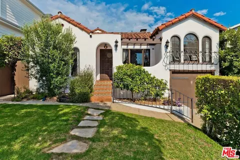 1030 Fiske St, Pacific Palisades, CA 90272