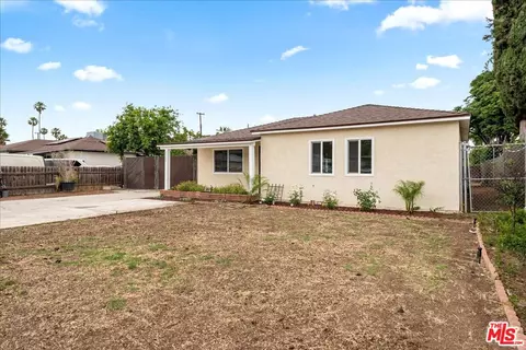 8605 Penny Dr, Riverside, CA 92503 photo 2