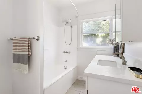 400 W Maple St, Glendale, CA 91204 photo 14