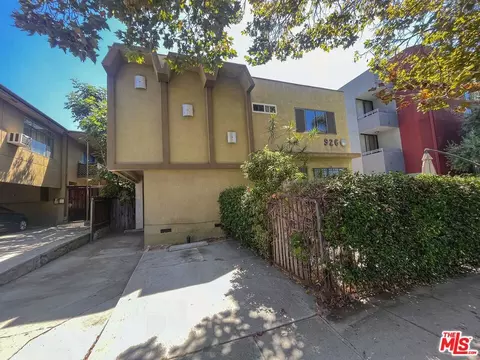 926 N Hudson Ave #2, Los Angeles, CA 90038