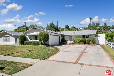 6425 Franrivers Ave, West Hills, CA 91307