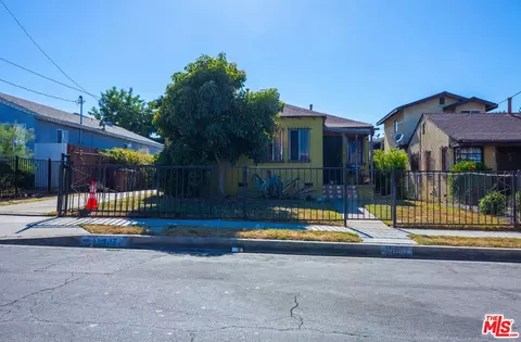 10807 S Budlong Ave, Los Angeles, CA 90044