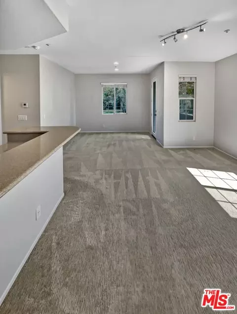 1 Cabazon #17, Irvine, CA 92602 photo 6