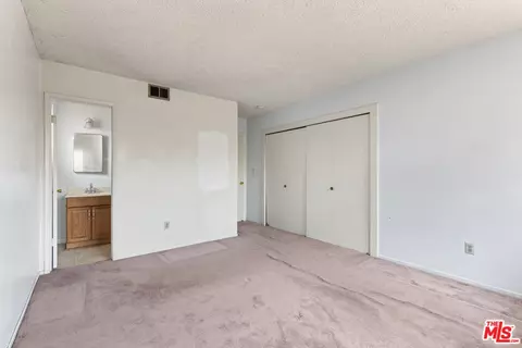 19212 Hillford Ave, Carson, CA 90746 photo 9