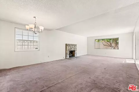 19212 Hillford Ave, Carson, CA 90746 photo 2