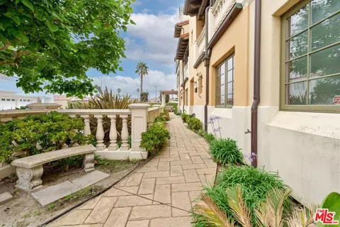 Exterior - 5104 Breakwater Way, Oxnard, CA 93035 photo 1 of 4