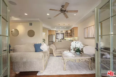 Living - 5104 Breakwater Way, Oxnard, CA 93035 photo 1 of 5