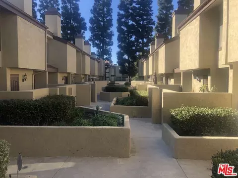 849 E Victoria St #810, Carson, CA 90746 photo 4