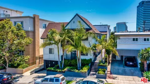 1253 Brockton Ave, Los Angeles, CA 90025