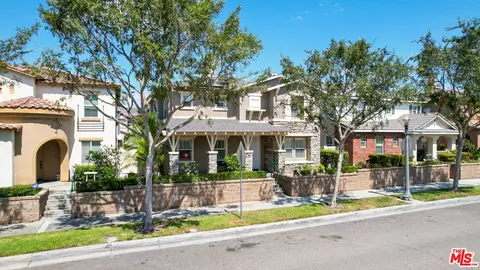 2067 Hetebrink St, Fullerton, CA 92833 photo 3