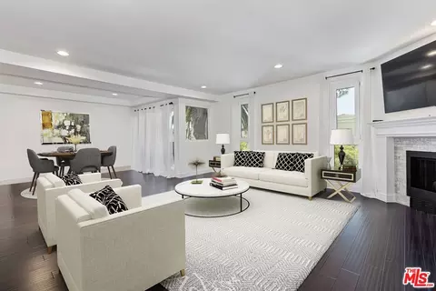 11789 Montana Ave #13, Los Angeles, CA 90049