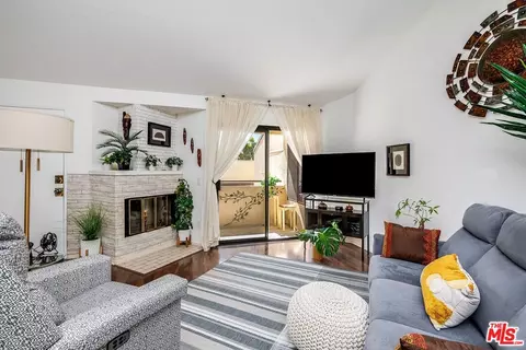 13825 Beaver St #21, Sylmar, CA 91342