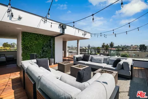 739 N Gramercy Pl, Los Angeles, CA 90038