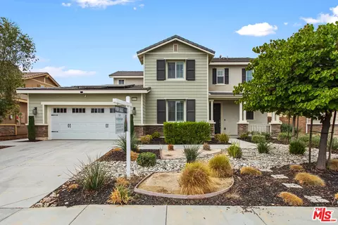 30155 Muirlands Dr, Menifee, CA 92584