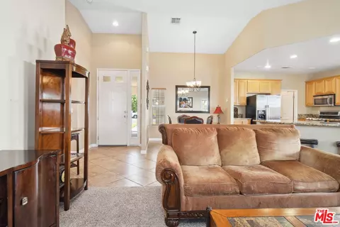 Entry Way - 2610 Lenrey Ave, El Centro, CA 92243 photo 2 of 2