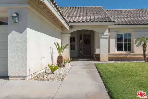 Entry Way - 2610 Lenrey Ave, El Centro, CA 92243 photo 1 of 2