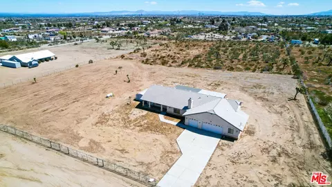 11635 Lebec Rd, Phelan, CA 92371 photo 35