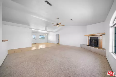 11635 Lebec Rd, Phelan, CA 92371 photo 9