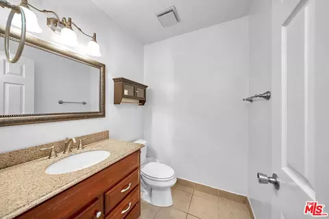 Bath - 22014 Romar St, Chatsworth, CA 91311 photo 1 of 3