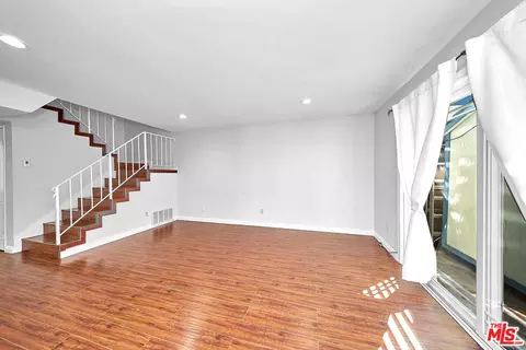 Living - 22014 Romar St, Chatsworth, CA 91311 photo 4 of 5