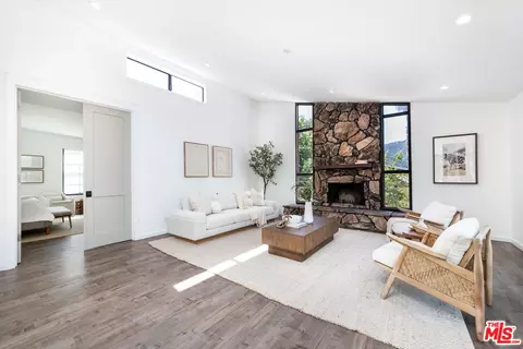 3608 3rd Ave, La Crescenta, CA 91214 photo 2