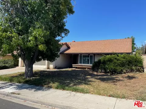 13183 Golondrina St, Moorpark, CA 93021 photo 2