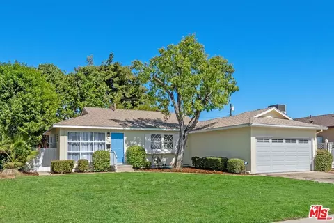 7004 Cozycroft Ave, Winnetka, CA 91306