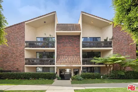 15330 Albright St #303, Pacific Palisades, CA 90272