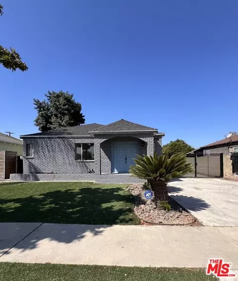 2327 N Slater Ave, Compton, CA 90222