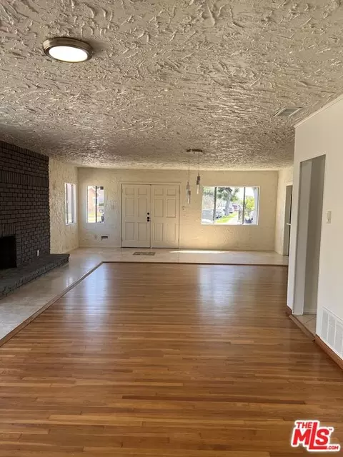 Living - 2327 N Slater Ave, Compton, CA 90222 photo 5 of 6