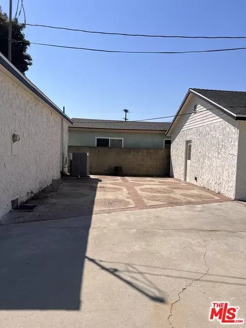 Exterior - 2327 N Slater Ave, Compton, CA 90222 photo 1 of 2
