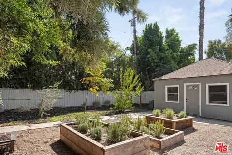 6344 Colbath Ave, Van Nuys, CA 91401 photo 18