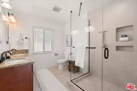 6344 Colbath Ave, Van Nuys, CA 91401 photo 10