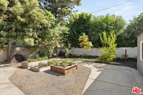 6344 Colbath Ave, Van Nuys, CA 91401 photo 16