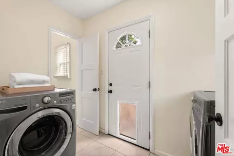6344 Colbath Ave, Van Nuys, CA 91401 photo 15