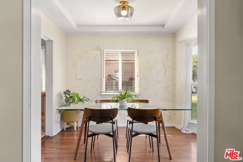 6344 Colbath Ave, Van Nuys, CA 91401 photo 4