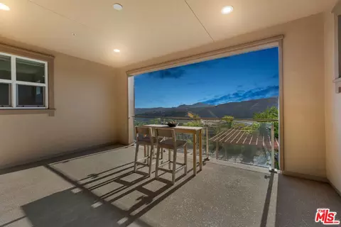11927 Ancona Way, Porter Ranch, CA 91326 photo 3