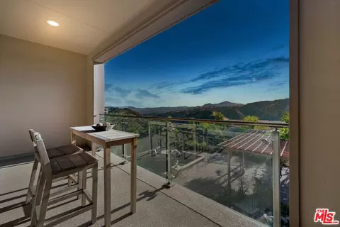11927 Ancona Way, Porter Ranch, CA 91326 photo 4