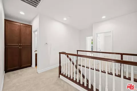 Entry Way - 366 Spring Park Rd, Camarillo, CA 93012 photo 3 of 3