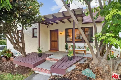 2529 Devonshire Ln, Altadena, CA 91001 photo 25