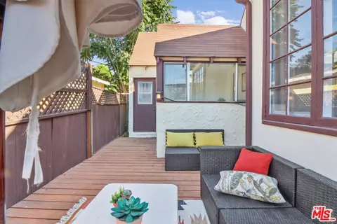 2529 Devonshire Ln, Altadena, CA 91001 photo 22