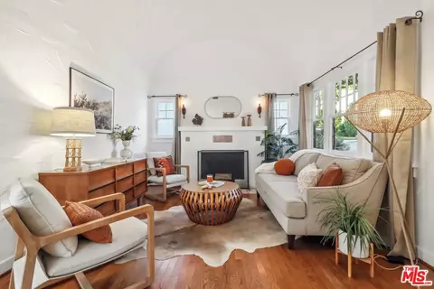 2529 Devonshire Ln, Altadena, CA 91001