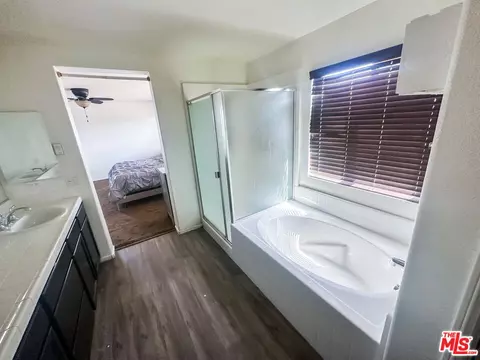 Bath - 15031 Hemlock, Victorville, CA 92394 photo 3 of 5