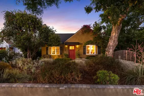 246 N Fairview St, Burbank, CA 91505