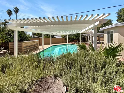 17530 Devonshire St, Northridge, CA 91325 photo 35